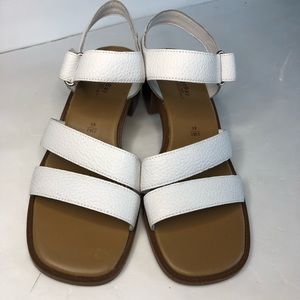 Montego Bay club white strappy sandal Size 7.5